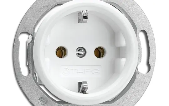 THPG SCHUKO socket duroplast 