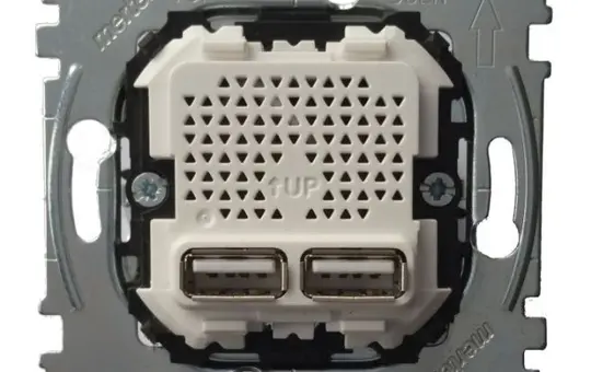 MERTEN USB Charger 
