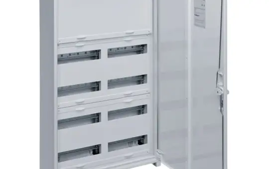HAGER FWB62N répartiteur de champ IP44 avec capot fermé 2 champs | 950 mm