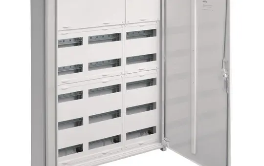 HAGER FWB73N Répartiteur de champ IP44 avec couvercle fermé 3 champs | 1100 mm