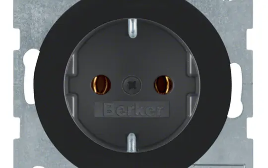 BERKER 47432045 SCHUKO socket R standard | shiny black