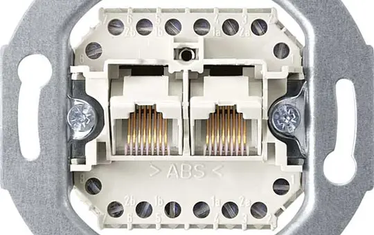 MERTEN 465701 Module UAE 8/8