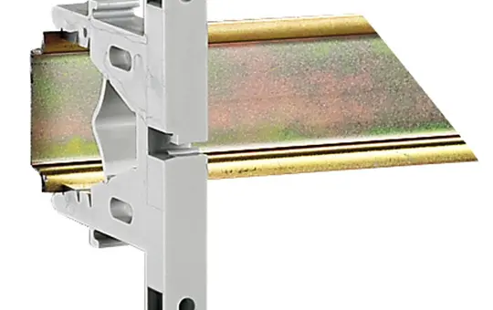 LEGRAND 001690 Support isolant Montage par encliquetage sur rail DIN