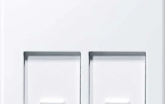 MERTEN MEG4574-0325 Cover SE-Connector System M 2-fold | active white glossy