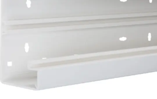HAGER BR6513019016 tehalit partie inférieure de goulotte de plinthe 80 mm, plastique | blanc trafic | 65x130 mm