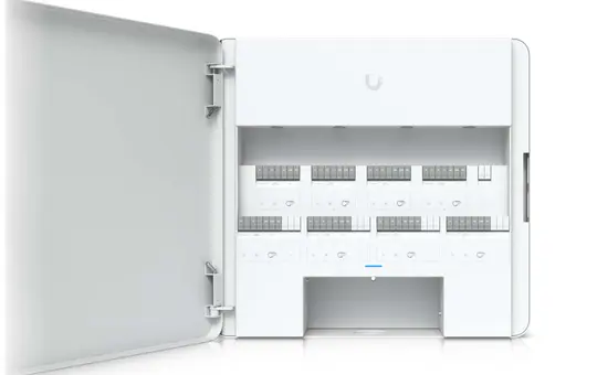 UBIQUITI UniFi EAH-8 Enterprise Access Hub 8xPoE, 4xAUX