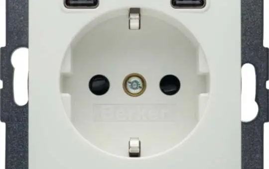 BERKER 48151909 SCHUKO socket S.1 USB-C/C PD, 3.0 A | polar white matt