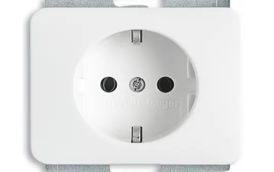 BUSCH-JAEGER 20EUC-24G SCHUKO socket Alpha standard | studio white high gloss