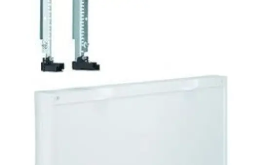 HAGER UD32F1 building block univers empty, closed | 450x500 mm