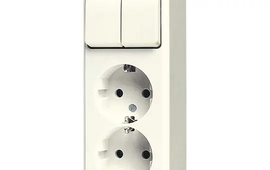 JUNG 625A SCHUKO socket series WG 600 2-fold, vertical, series switch | white