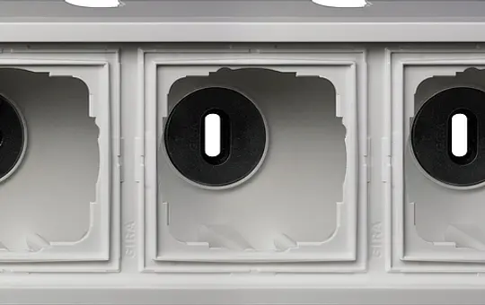 GIRA 0063112 surface-mounted housing system surface 3-fold | pure white shiny