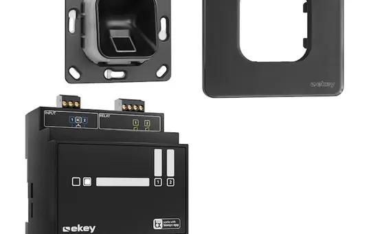 EKEY 203704 fingerprint set xLine Flush-mounted glass | black