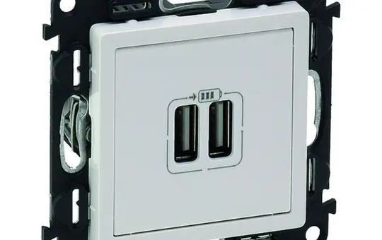 LEGRAND 753112 Valena Life INMATIC insert USB-A, 1.5A | ultra white