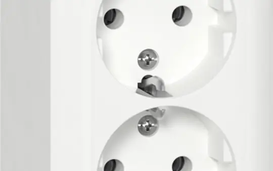 GIRA 478013 SCHUKO socket surface-mounted 2-fold | pure white