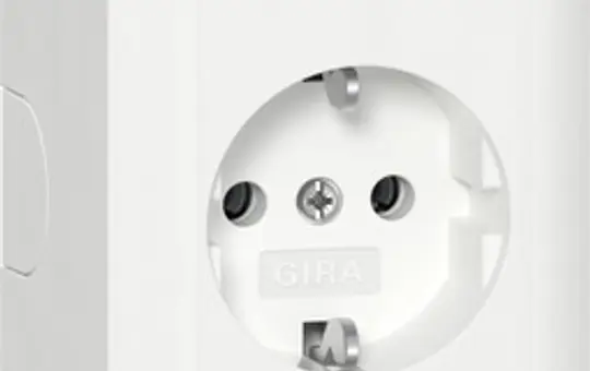 GIRA 478913 SCHUKO socket surface-mounted 3-fold | pure white